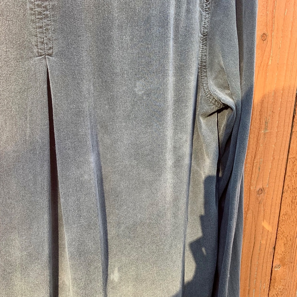 Charcoal Chambray Distressed Button-up Blouse - Picture 4 of 6
